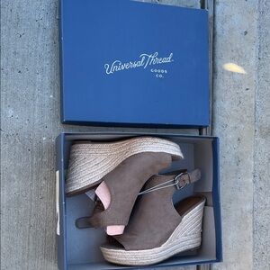Universal Thread Tan Wedge Sandals